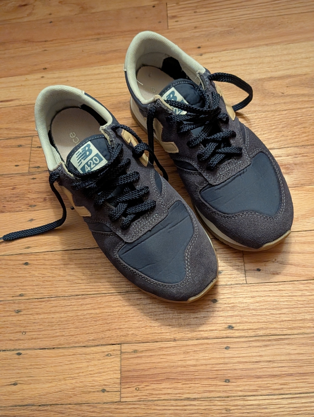 New Balance Navy and Cream Sneakers 420